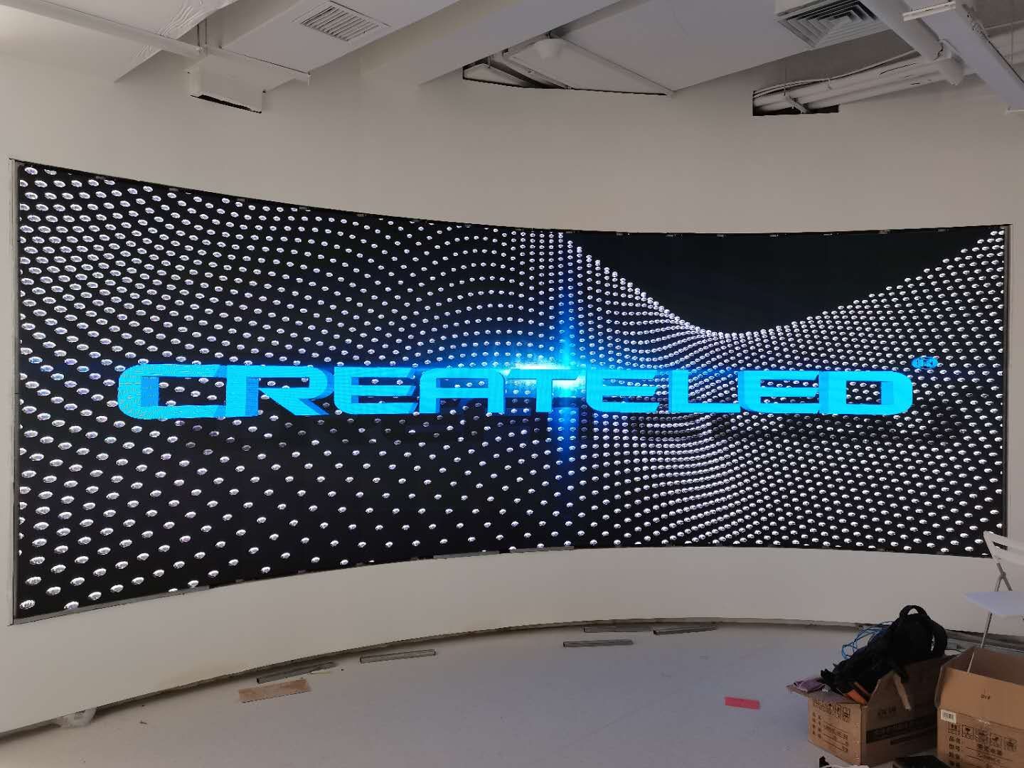 山東濟南室內(nèi)LED顯示屏-室內(nèi)全彩led電子屏-室內(nèi)會議室LED顯示屏廠家-山東鄰社光電